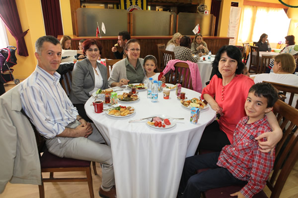 Kahvaltıda Buluştuk