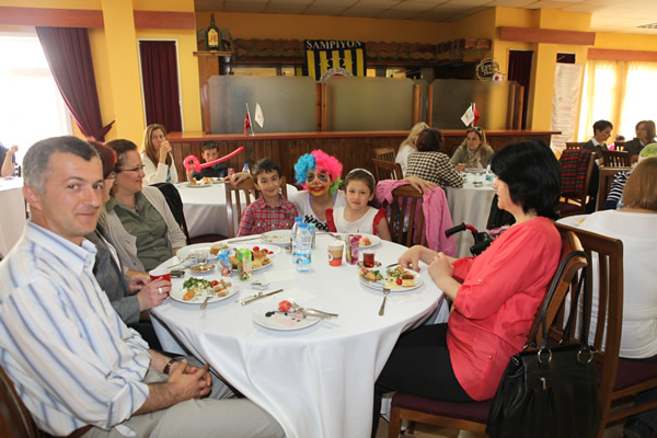 Kahvaltıda Buluştuk